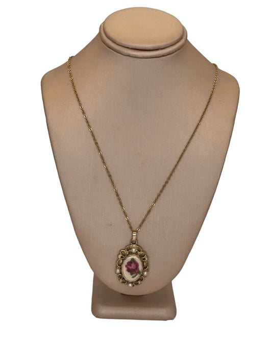 Vintage Rose Garden Necklace