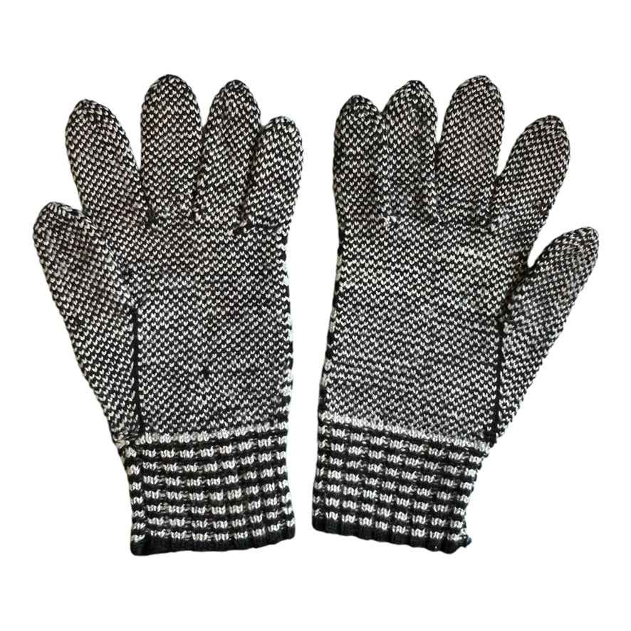Vintage Greyscale Knit Gloves
