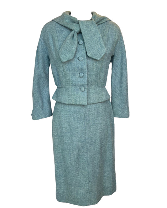 Vintage a Bushel and a Peck and Peck Skirt Suit*