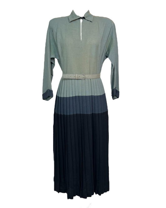 1960s Pleasing Pleats Dress*