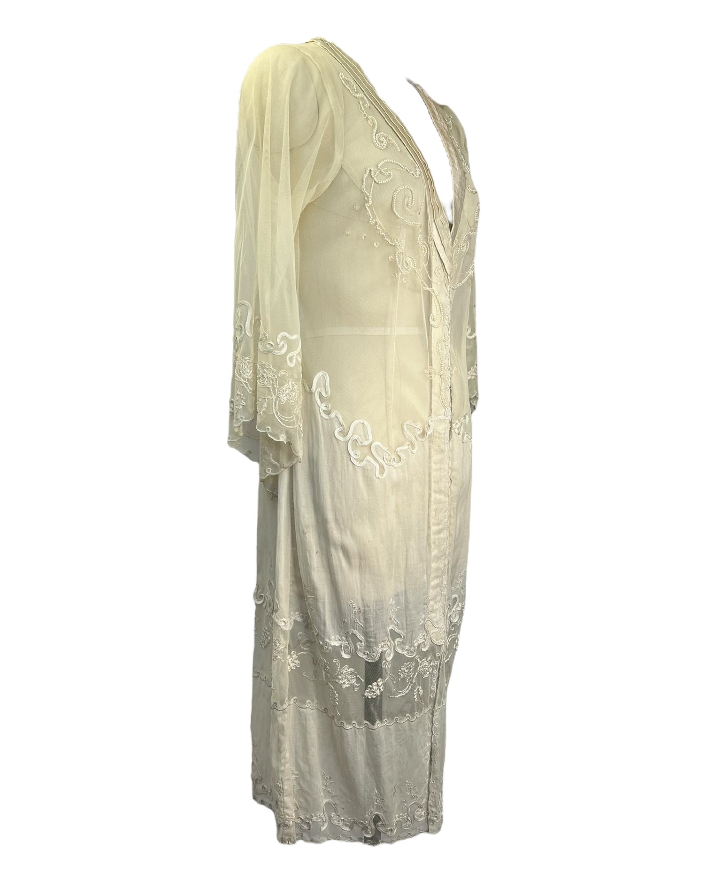 Vintage Embroidered Robe*