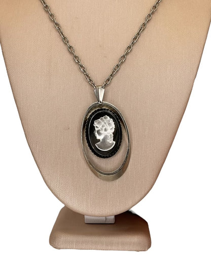 Vintage Cameo Necklace