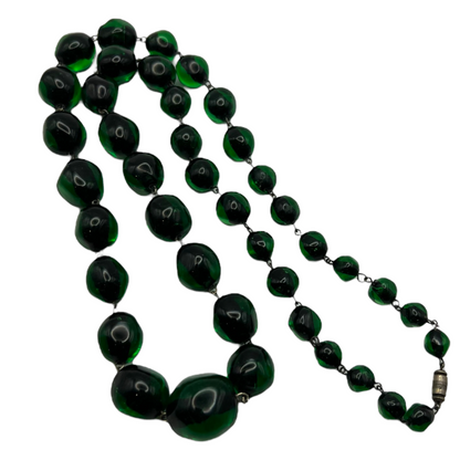 Vintage Green Beads Necklace